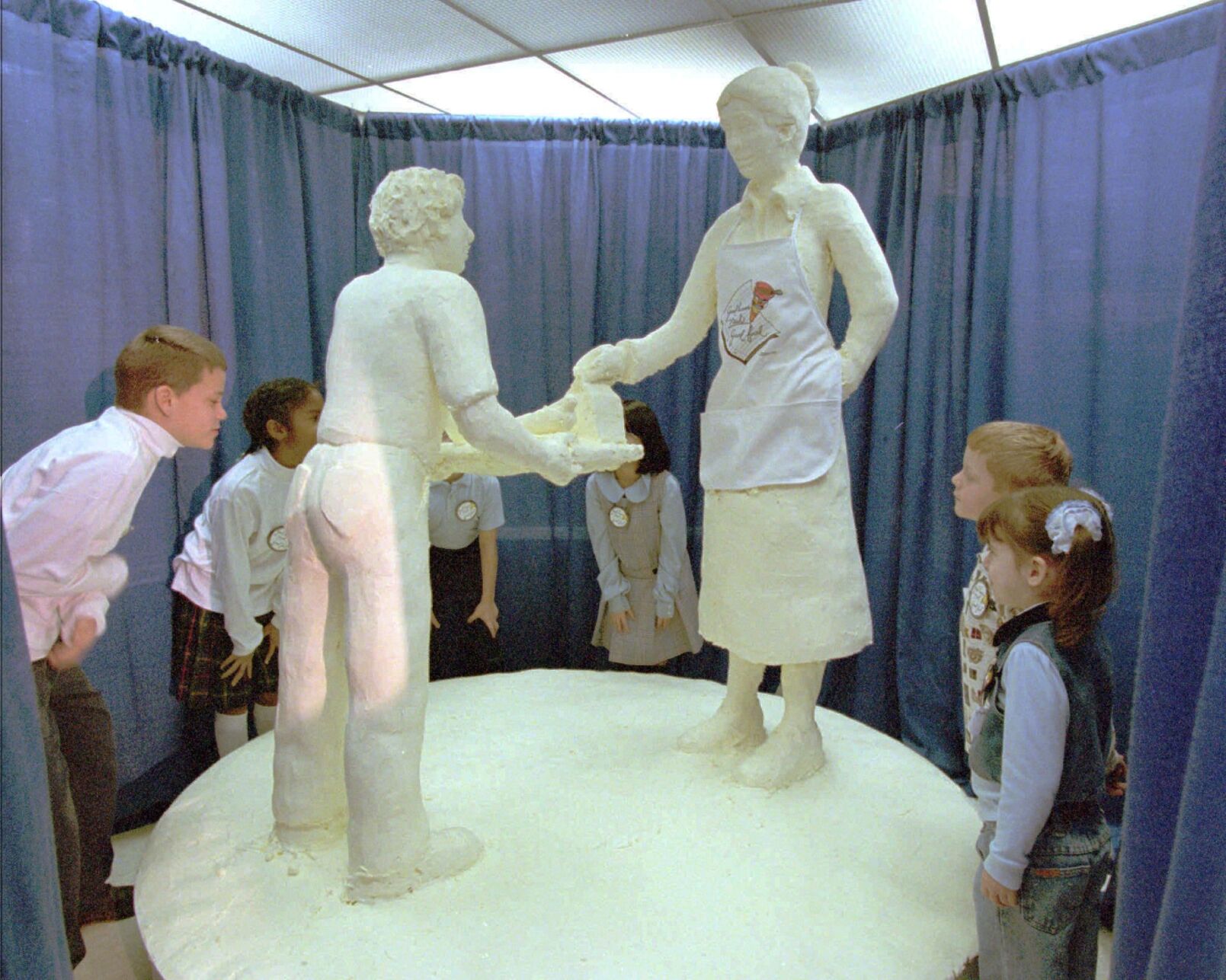 BUTTER SCULPTURE